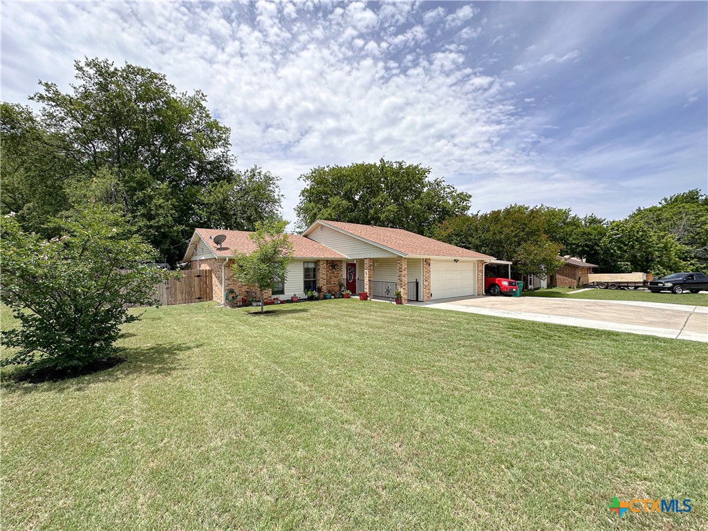 908 Indian Trail Property Photo 2
