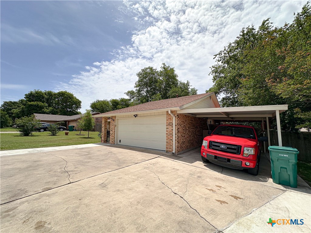 908 Indian Trail Property Photo 4