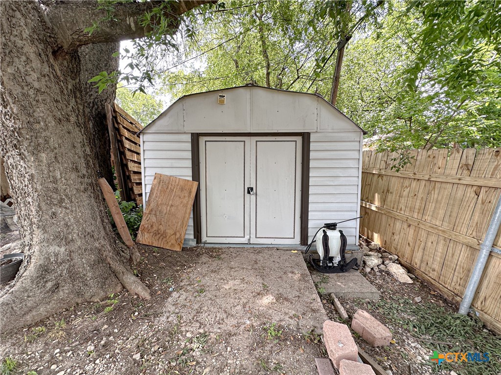 908 Indian Trail Property Photo 40