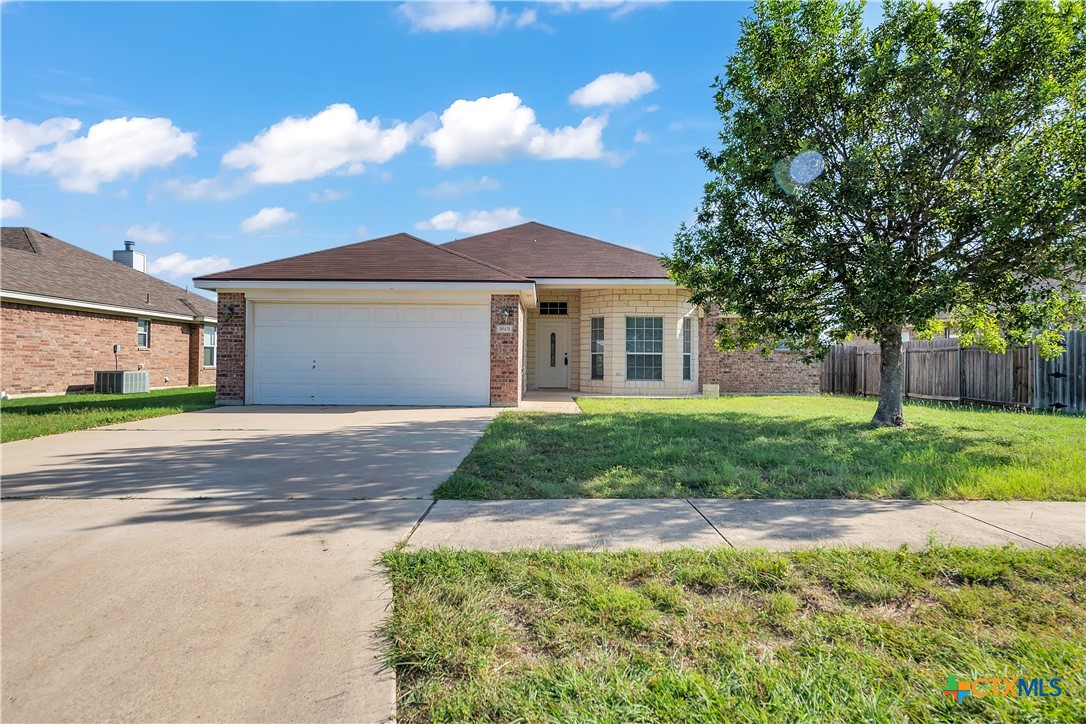 3601 Armstrong County Court Property Photo 1