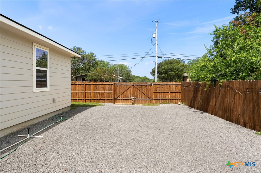964 Allende Street Property Photo 28