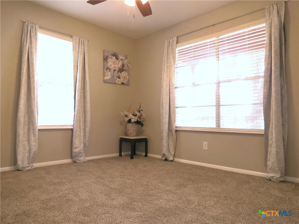 103 W Outer Drive Property Photo 5