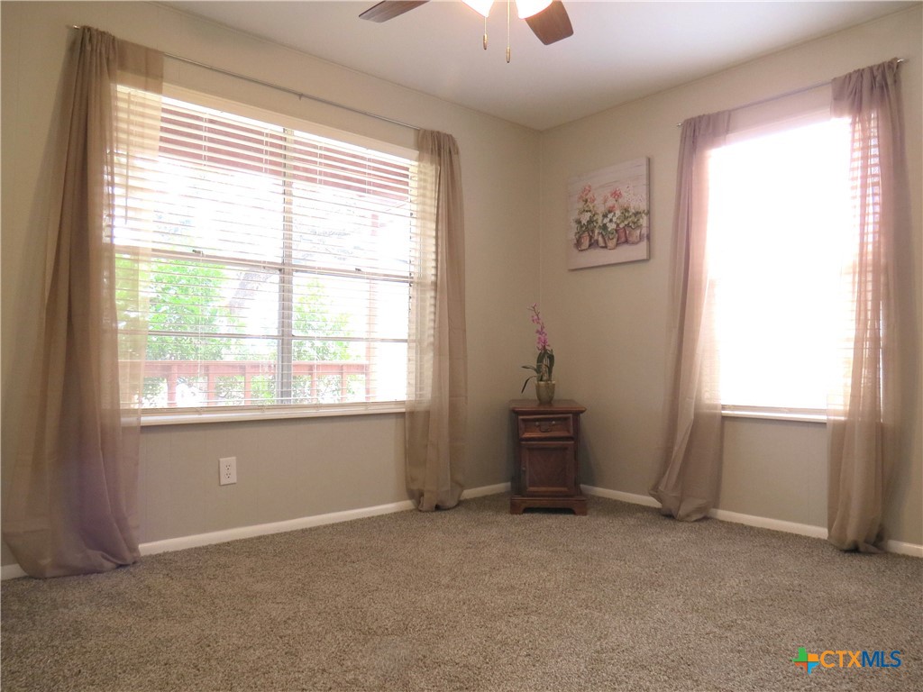 103 W Outer Drive Property Photo 6