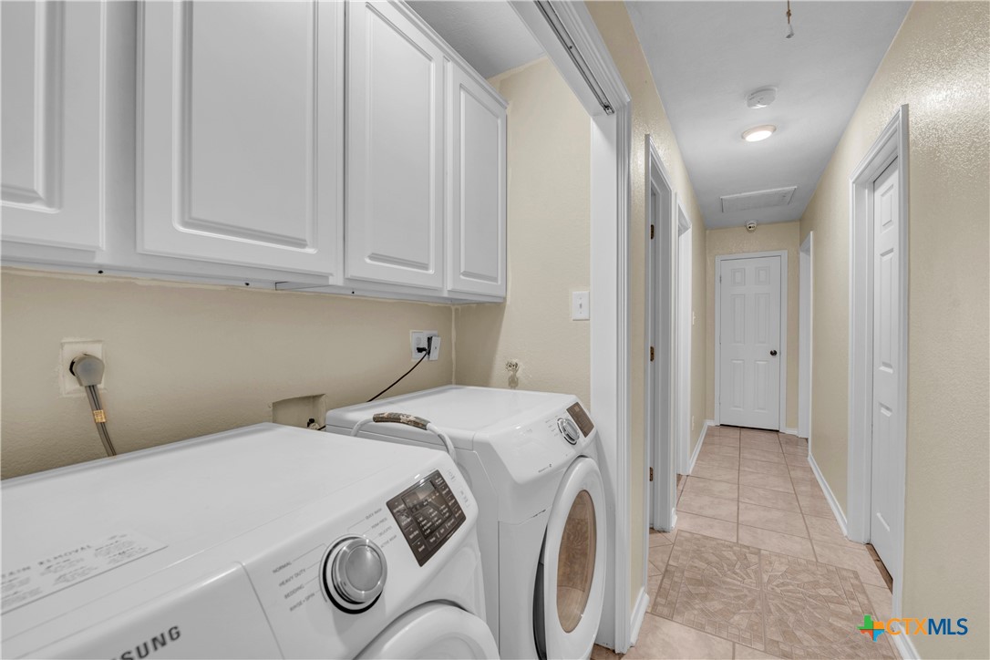2811 Phoenix Drive Property Photo 10