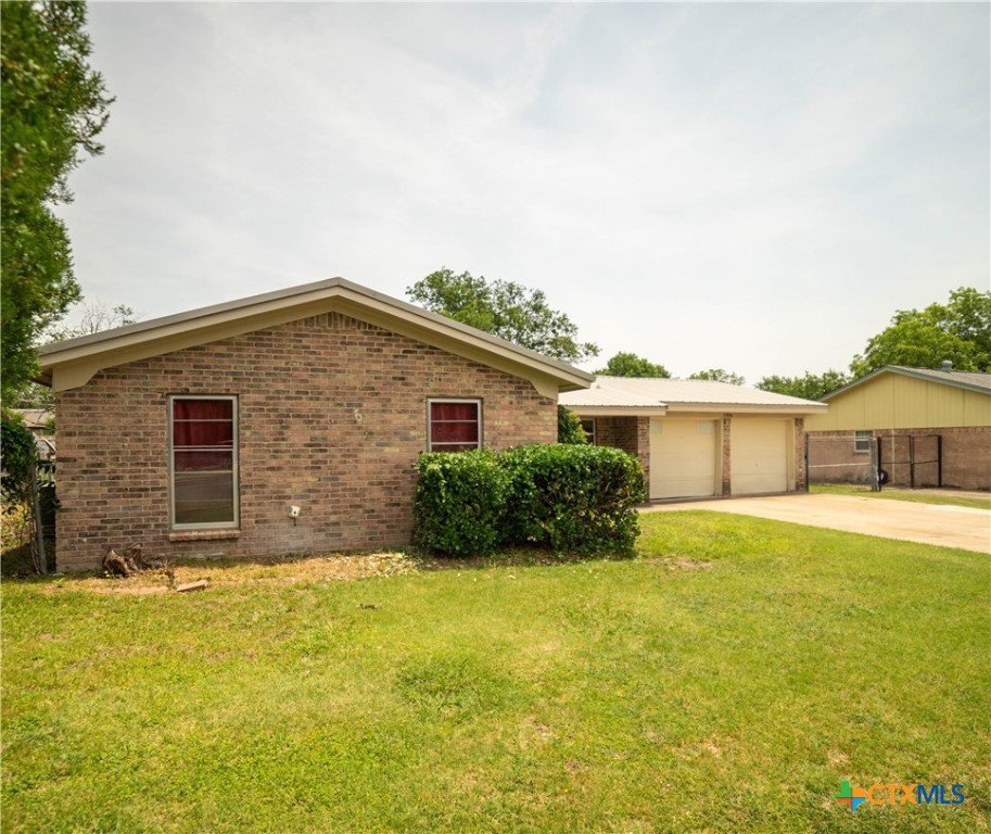 1906 N 60th Street Property Photo 3