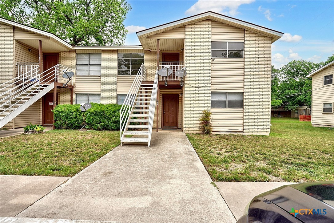 726 Old Martindale Road Property Photo 1