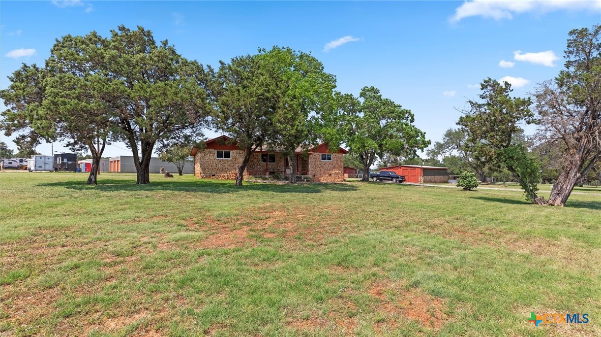 153 Lone Oak Road Property Photo 3