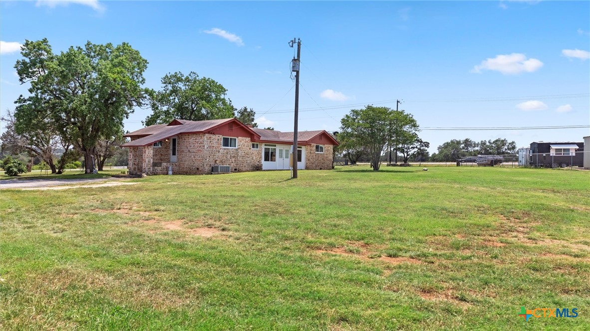 153 Lone Oak Road Property Photo 5