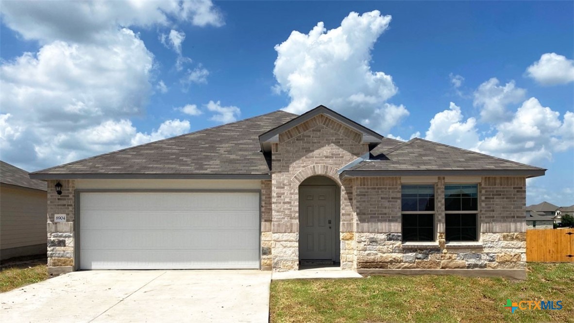 8904 Flat Iron Drive Property Photo 1