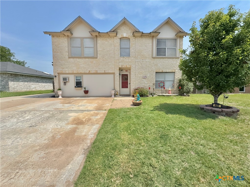403 Suzie Street Property Photo