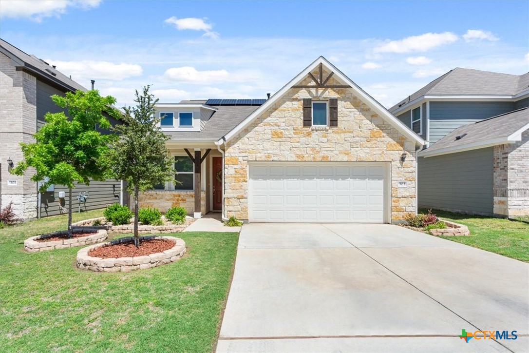 303 Blackbear Drive Property Photo 3