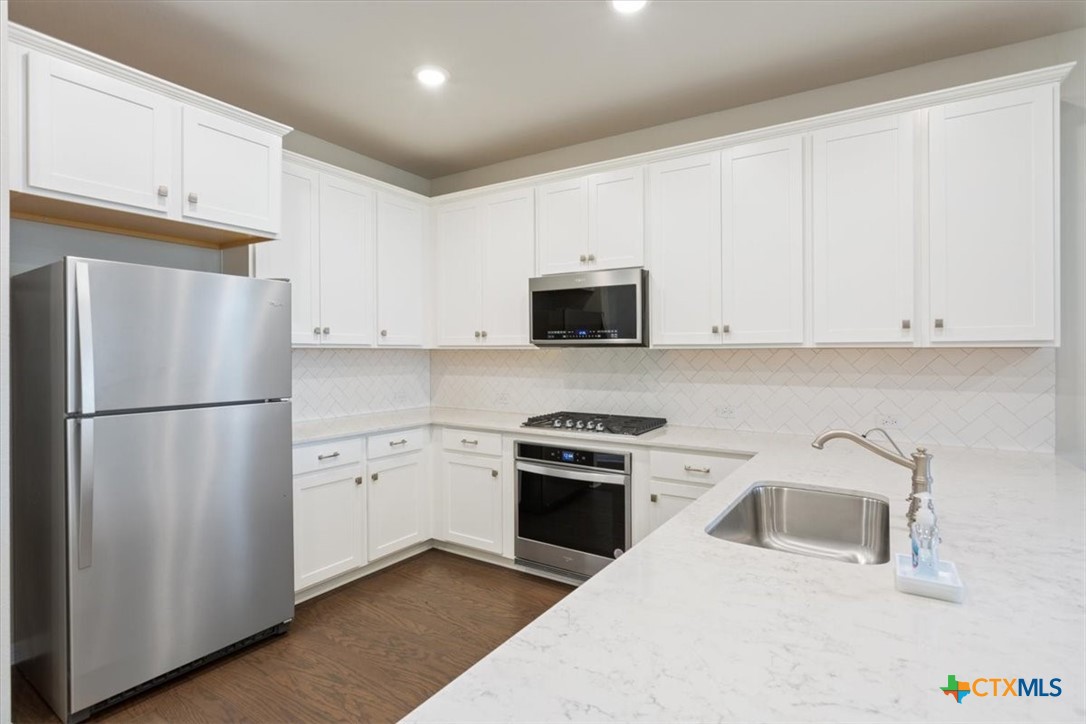 303 Blackbear Drive Property Photo 11