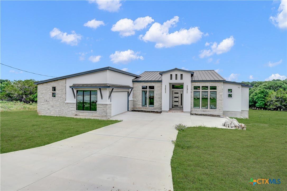 6846 Spring Branch Road Property Photo 1