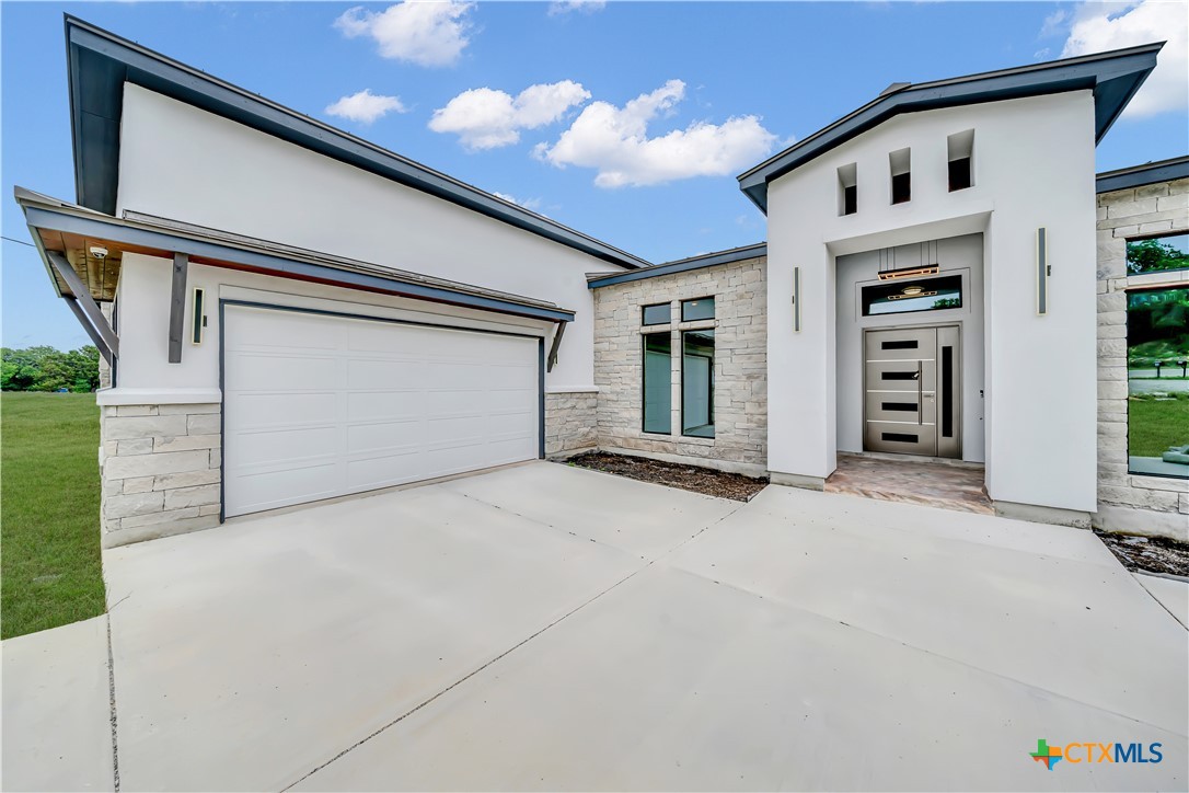 6846 Spring Branch Road Property Photo 2
