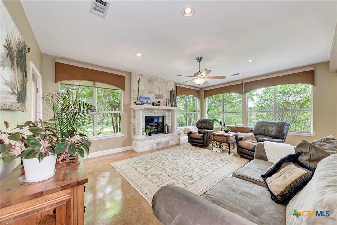 12326 Hanging Valley Drive Property Photo 7