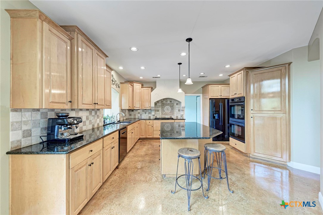 12326 Hanging Valley Drive Property Photo 11