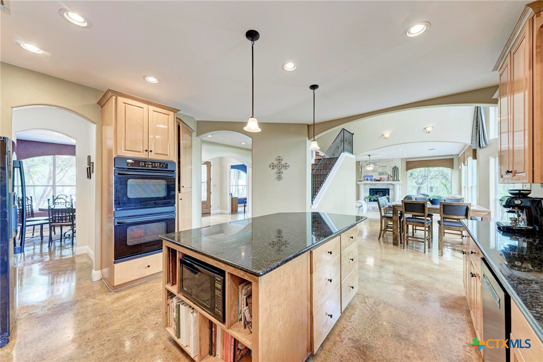 12326 Hanging Valley Drive Property Photo 12