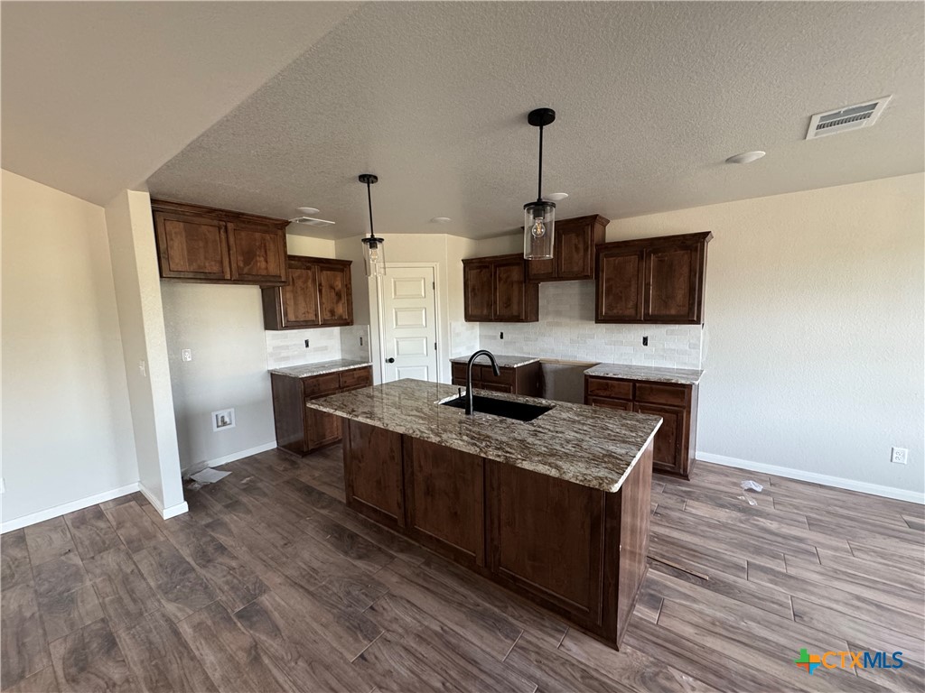 6001 Aquilla Drive Property Photo 1
