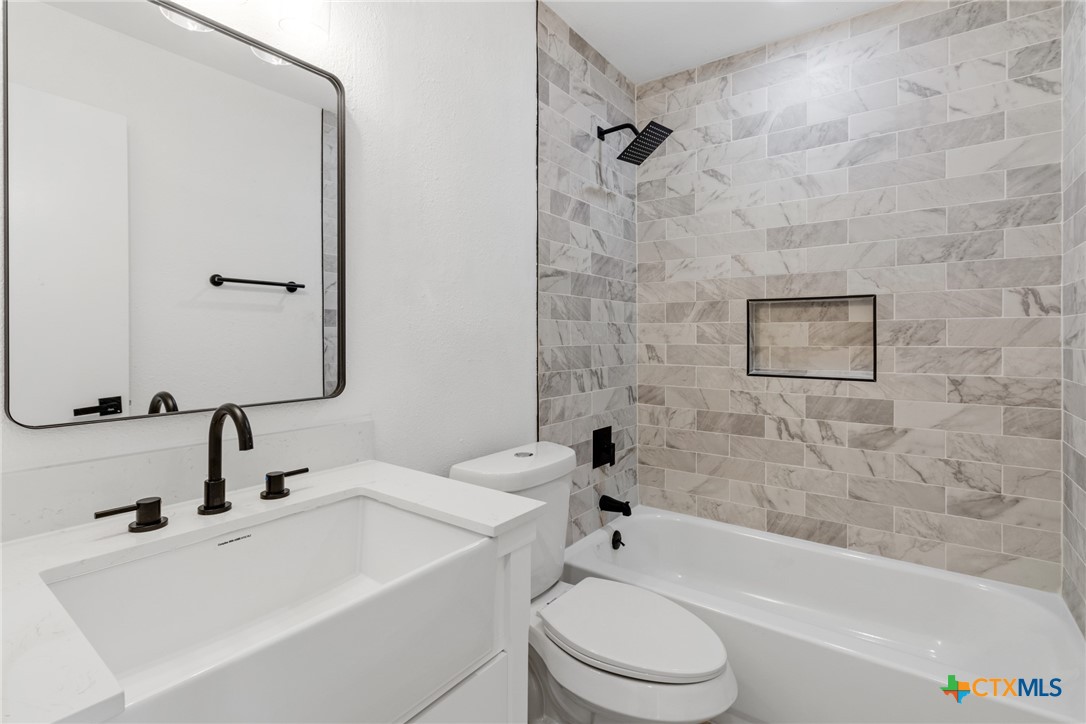 1701 Southwestern Trail Property Photo 9