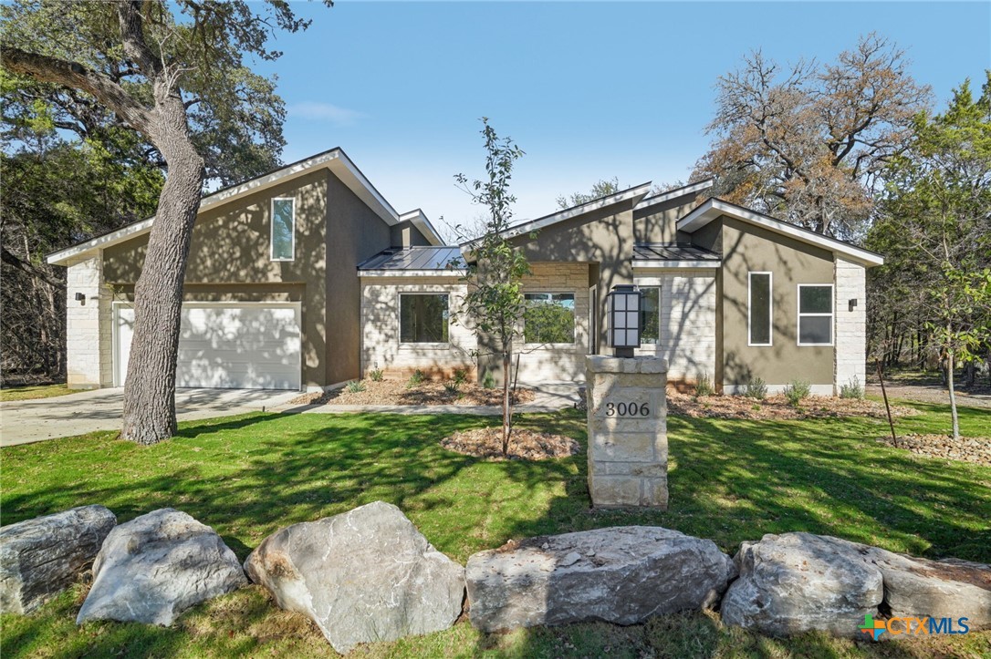 3006 Dew Drop Property Photo 2
