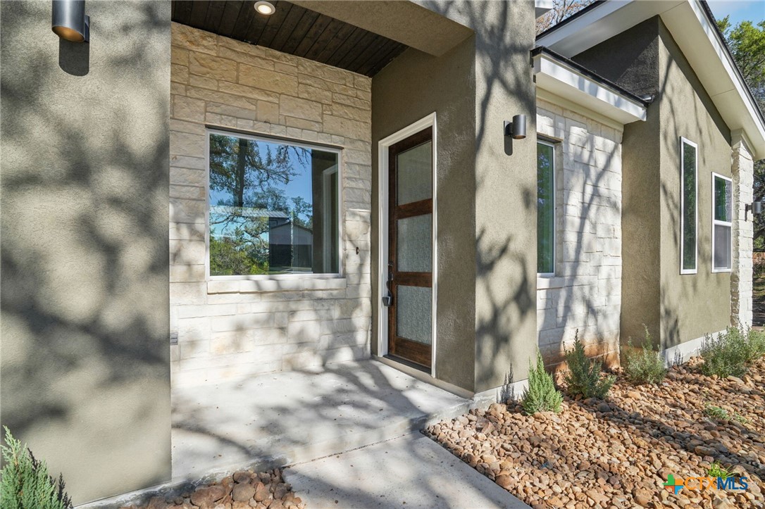 3006 Dew Drop Property Photo 3