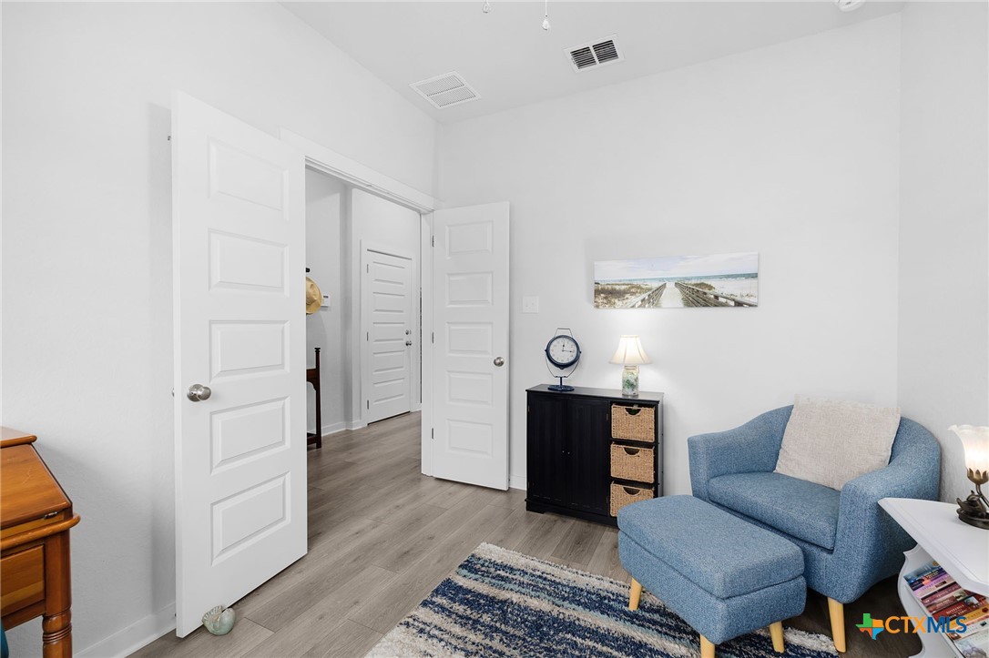1011 Kinzig Drive Property Photo 12
