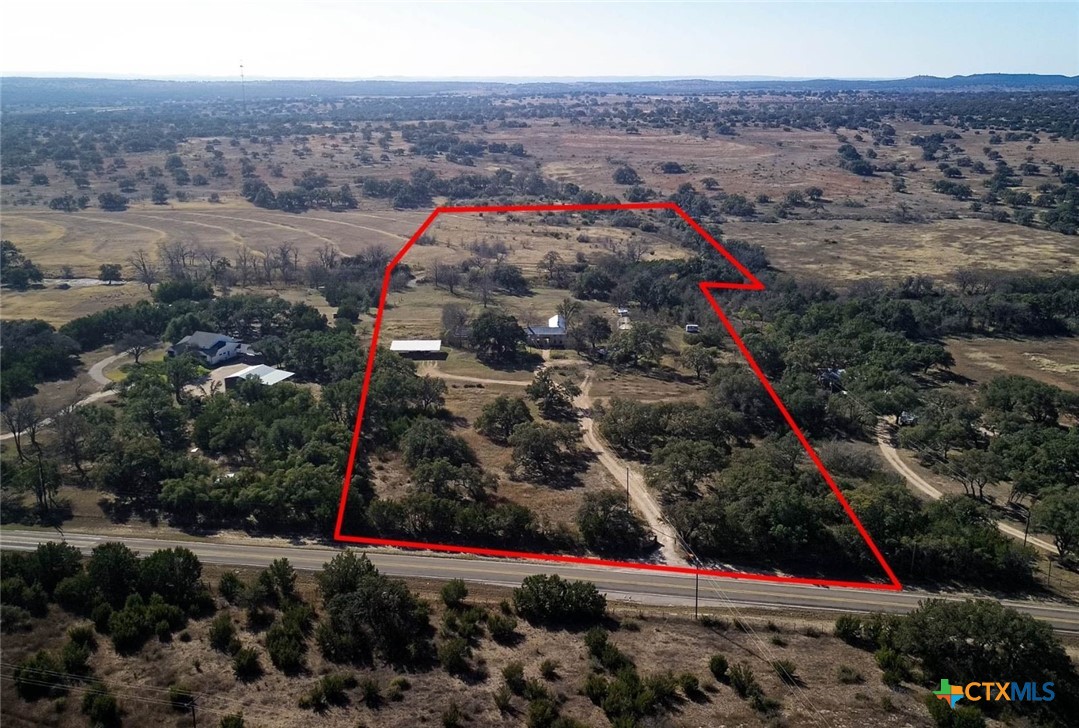 1037 Ranch Road 962 W Property Photo 4