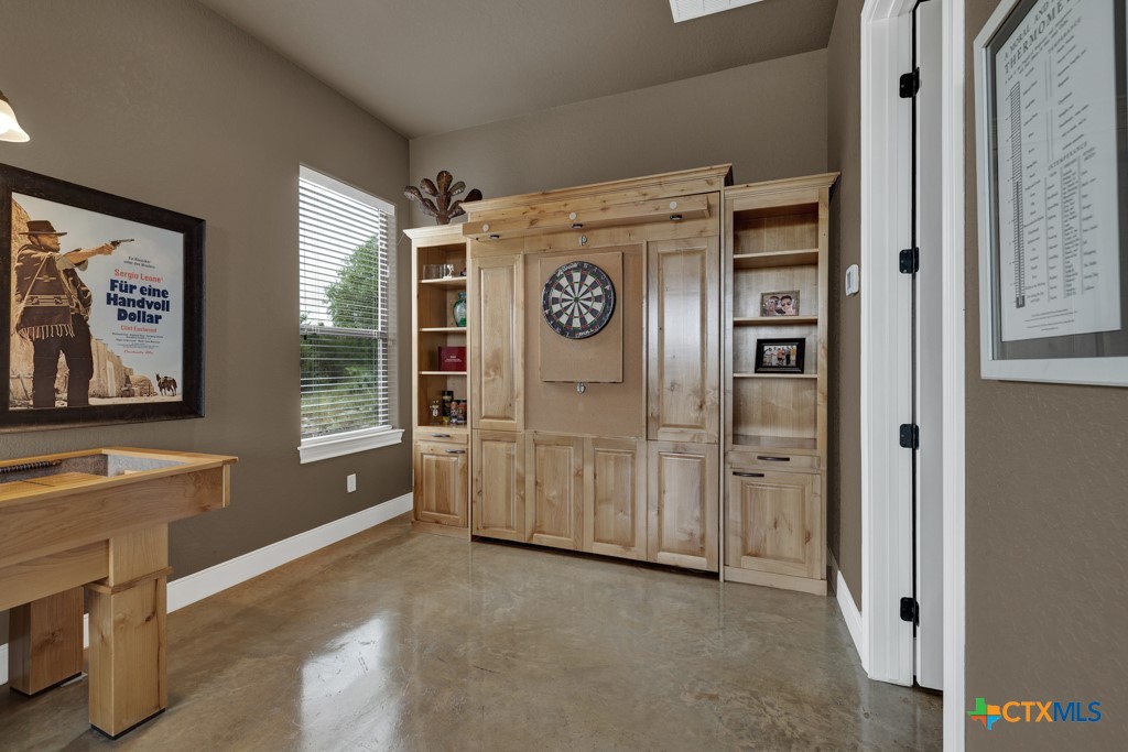 835 Shady Hollow Property Photo 33