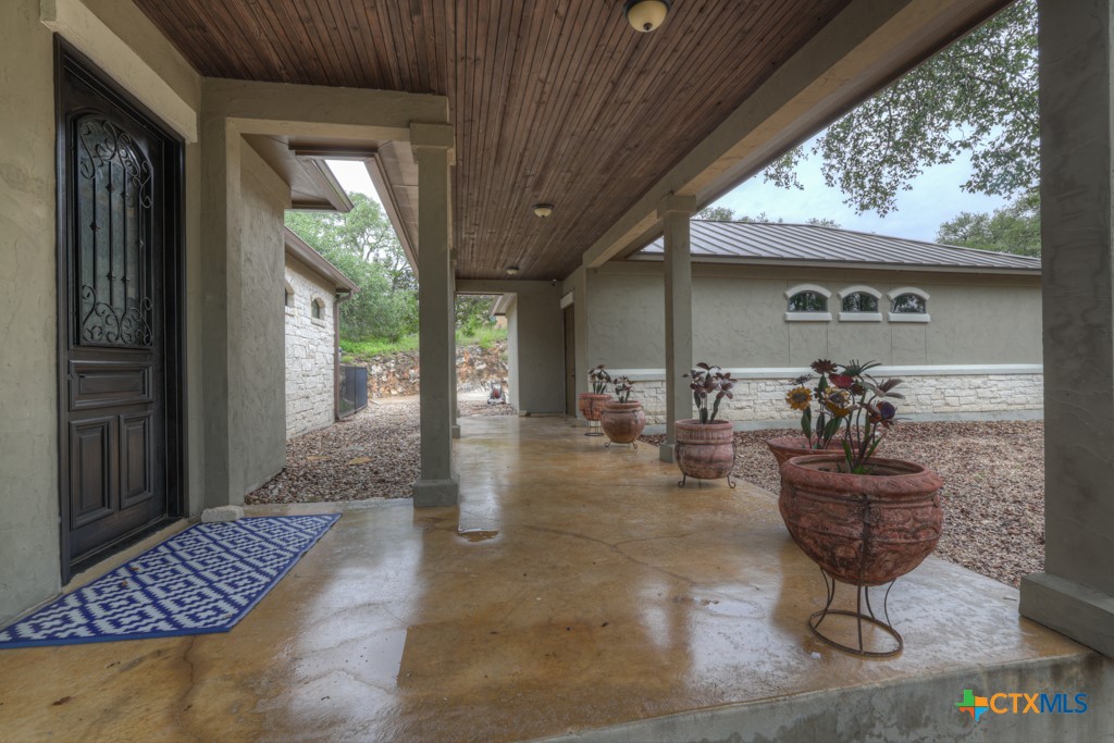 835 Shady Hollow Property Photo 36