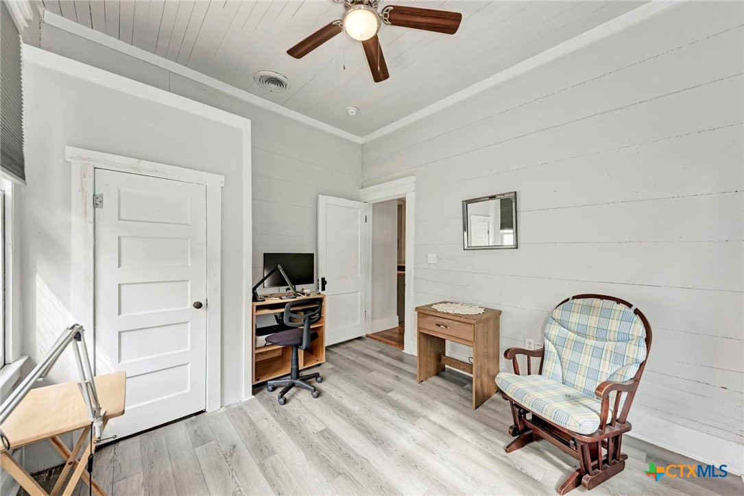 340 Ackerman Street Property Photo 32