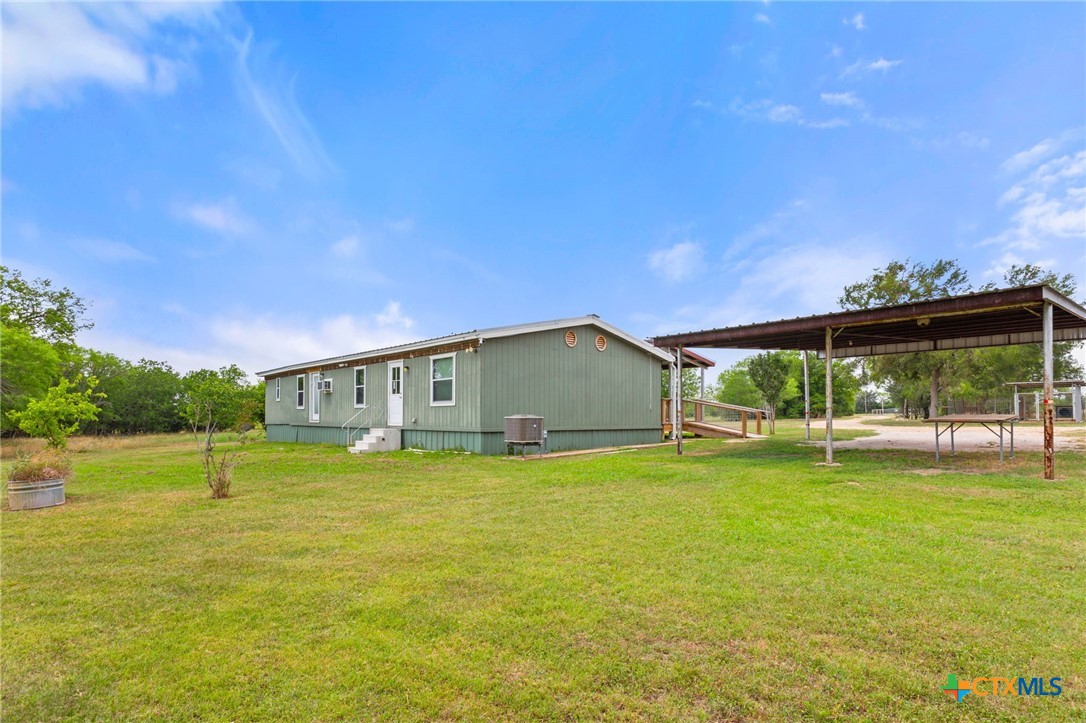 411 Fm 86 Property Photo 20