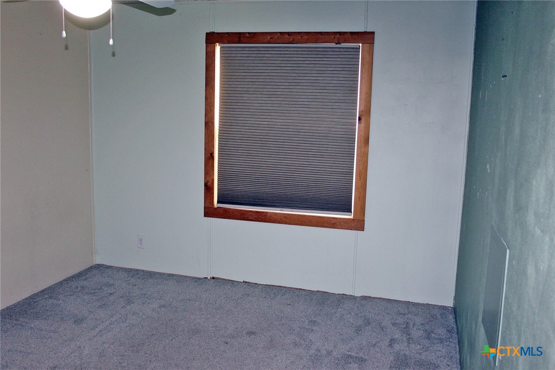 411 Fm 86 Property Photo 25