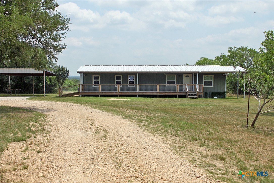 411 Fm 86 Property Photo 27