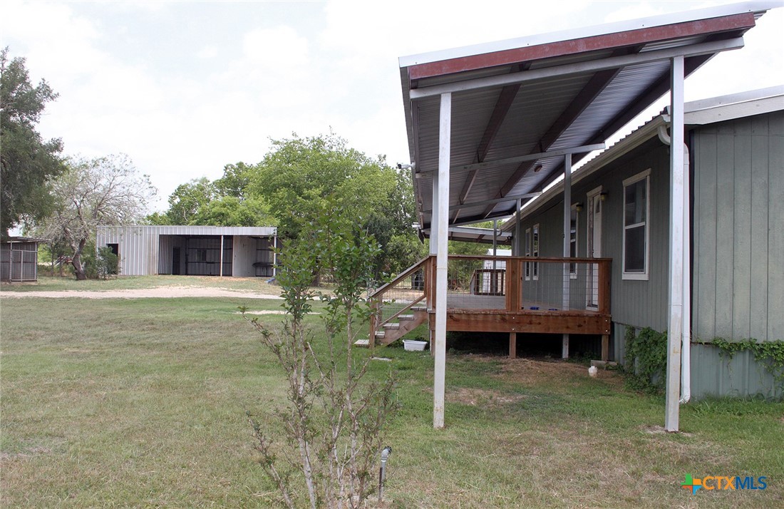 411 Fm 86 Property Photo 31