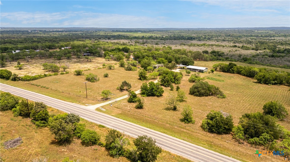 411 Fm 86 Property Photo 39