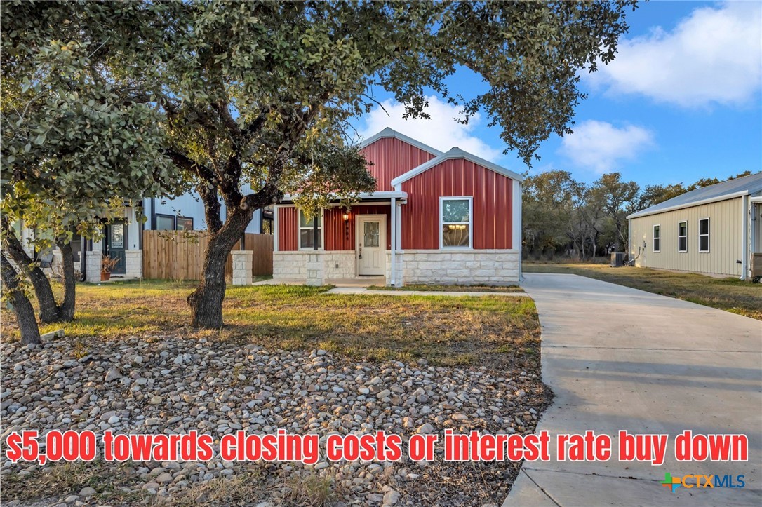 904 Central Boulevard Property Photo 1