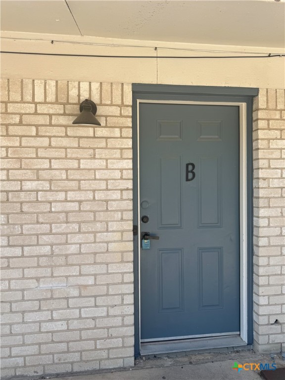 1202 Urbantke Court B Property Photo 1