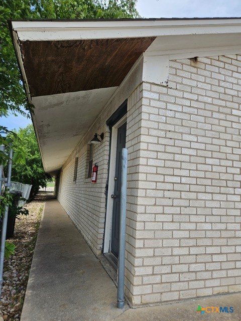 1202 Urbantke Court B Property Photo 3