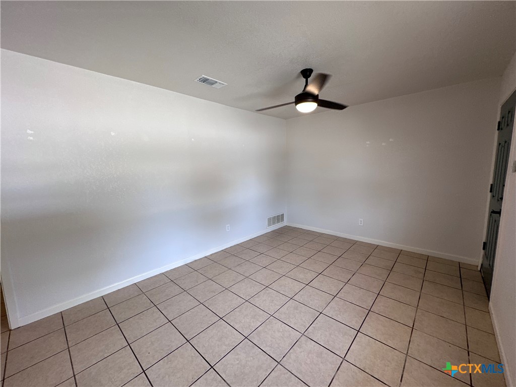1202 Urbantke Court B Property Photo 5