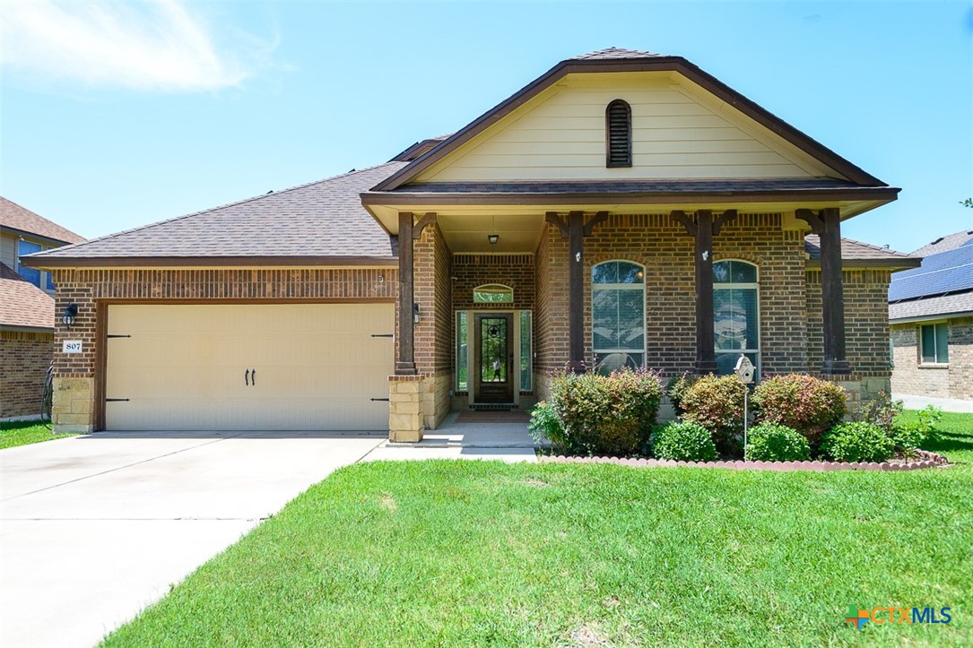 807 Valentino Drive Property Photo 1