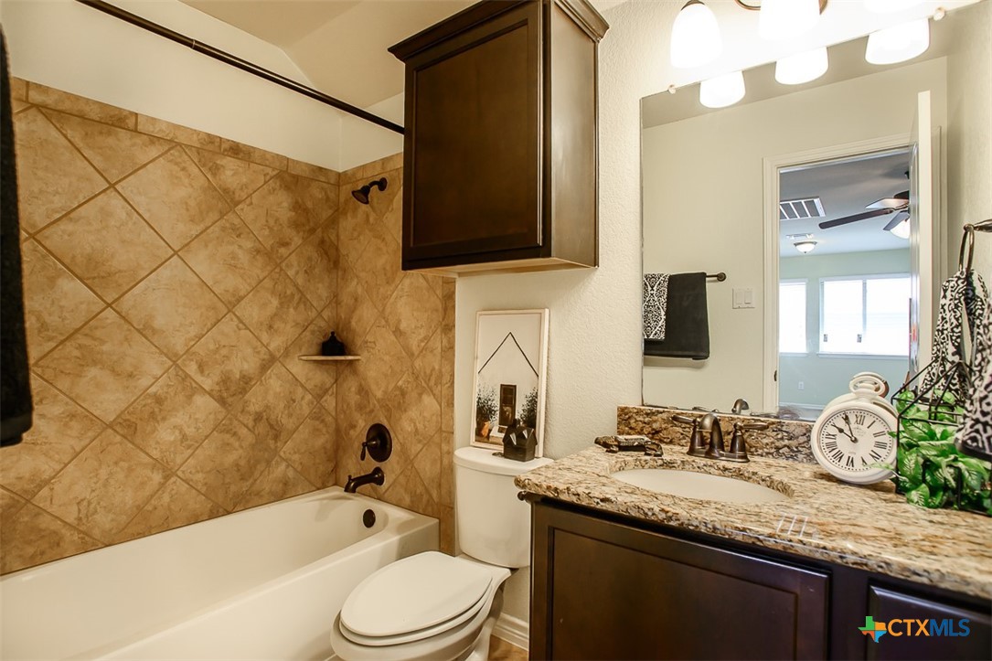 807 Valentino Drive Property Photo 9