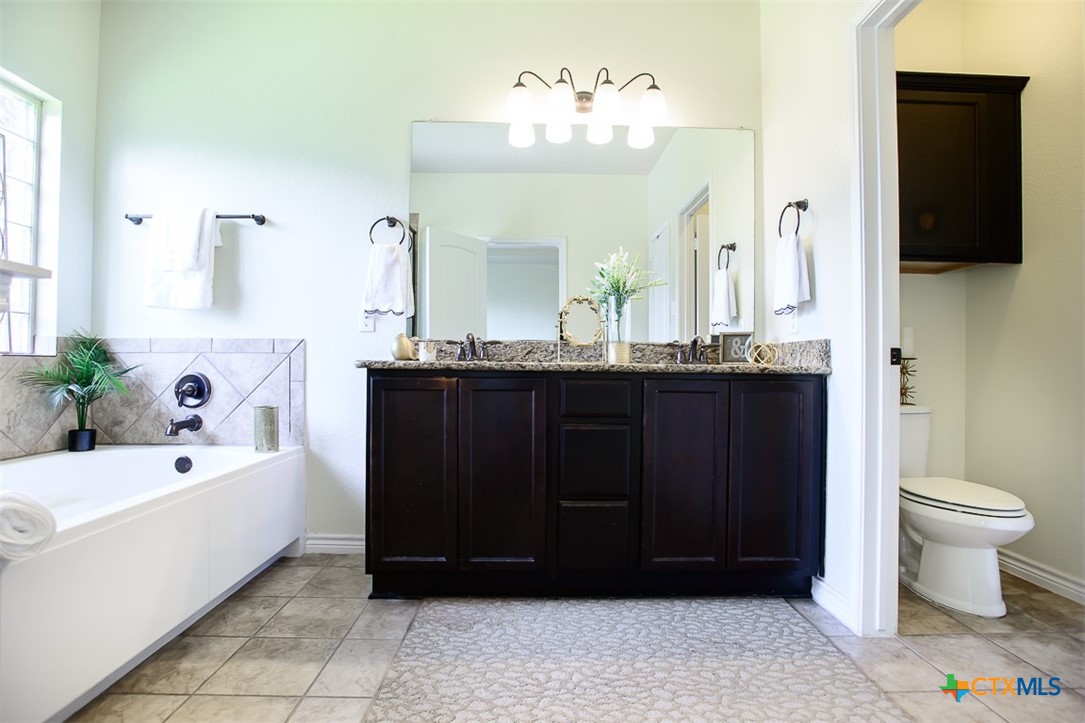 807 Valentino Drive Property Photo 26