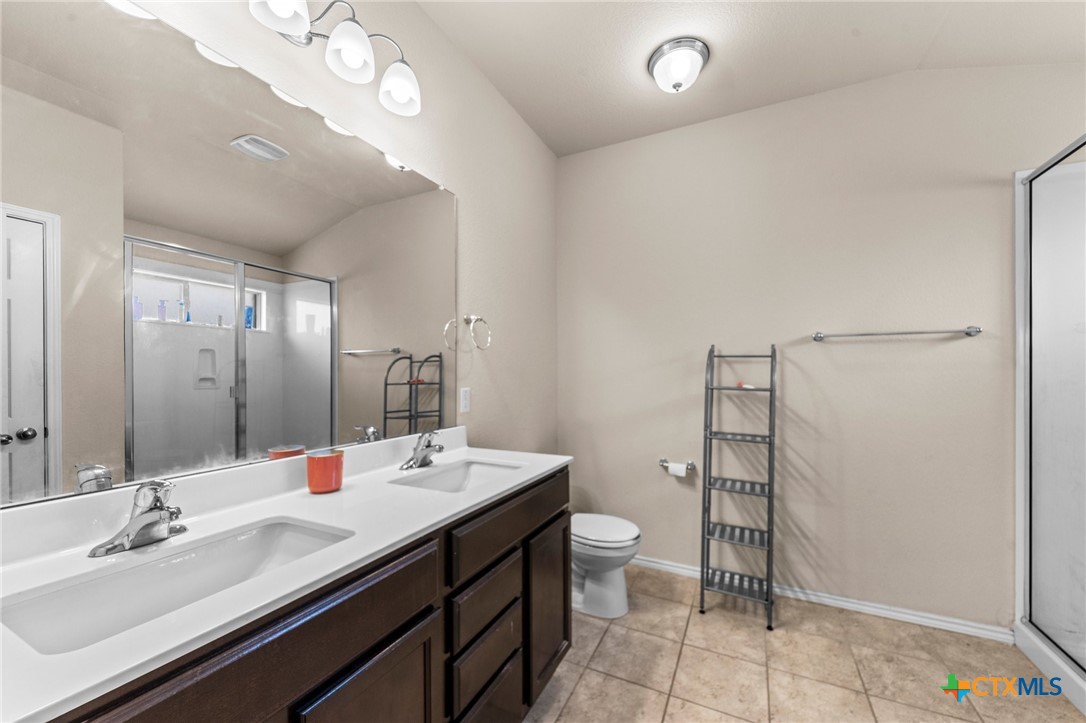 1401 Juneberry Park Drive Property Photo 21
