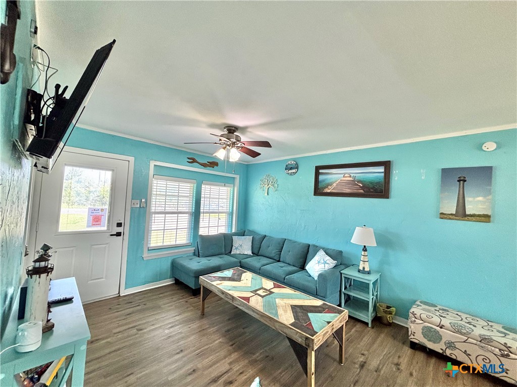1208 W Adams Street Property Photo