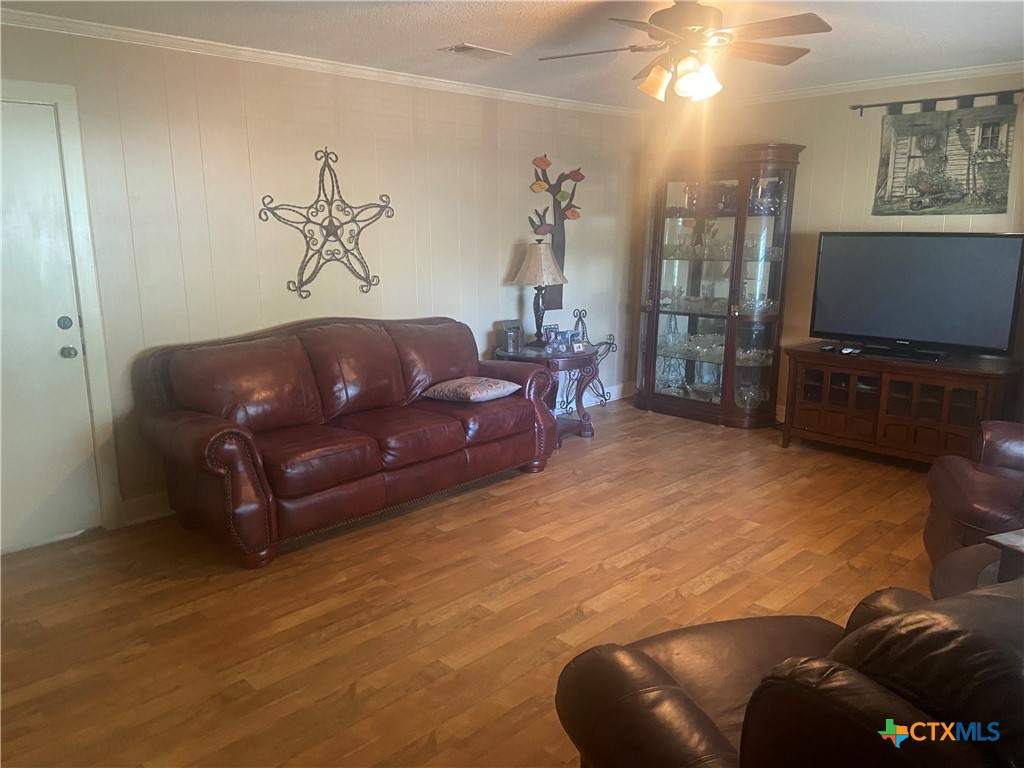 1002 Magnolia Street Property Photo 3