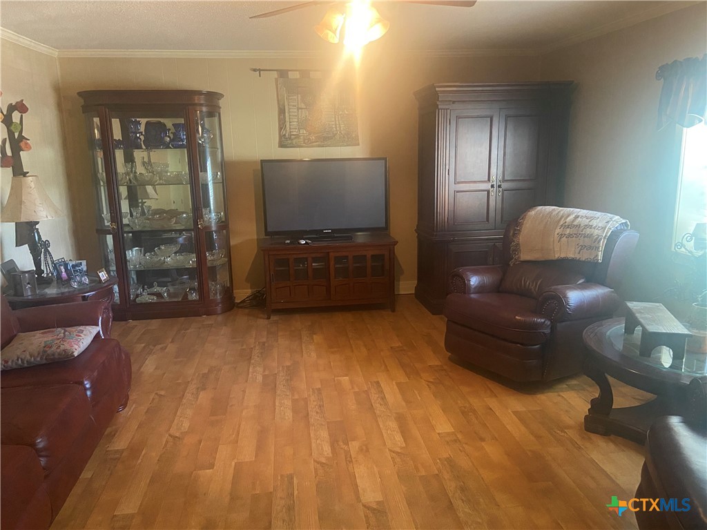 1002 Magnolia Street Property Photo 5