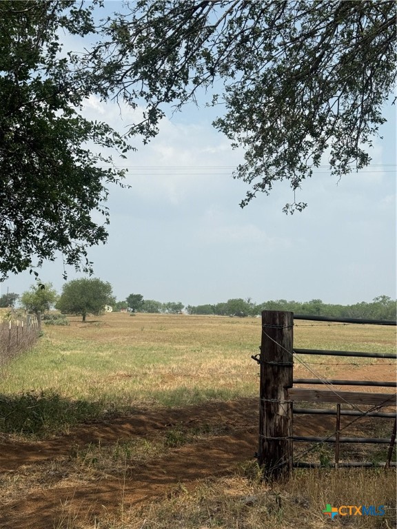 1404 Us Highway 87 Property Photo 6