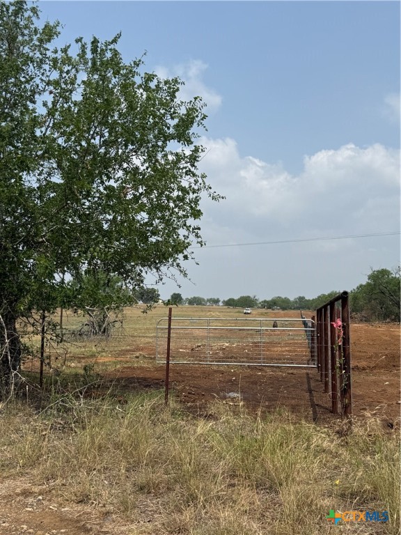 1404 Us Highway 87 Property Photo 9
