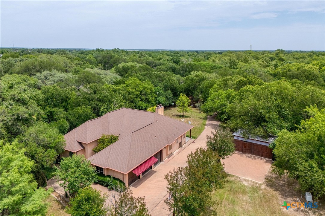 200 Red Bird Lane Property Photo 1