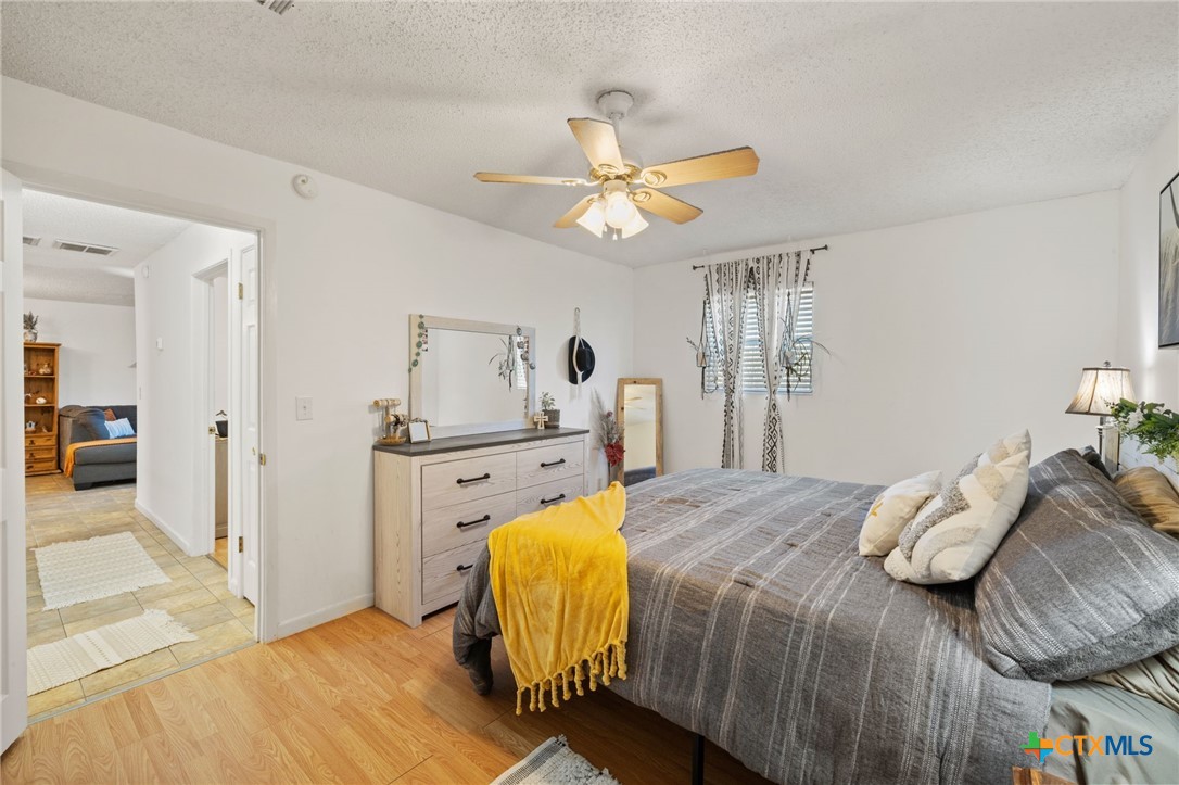 322 Oakwood Loop Property Photo 15